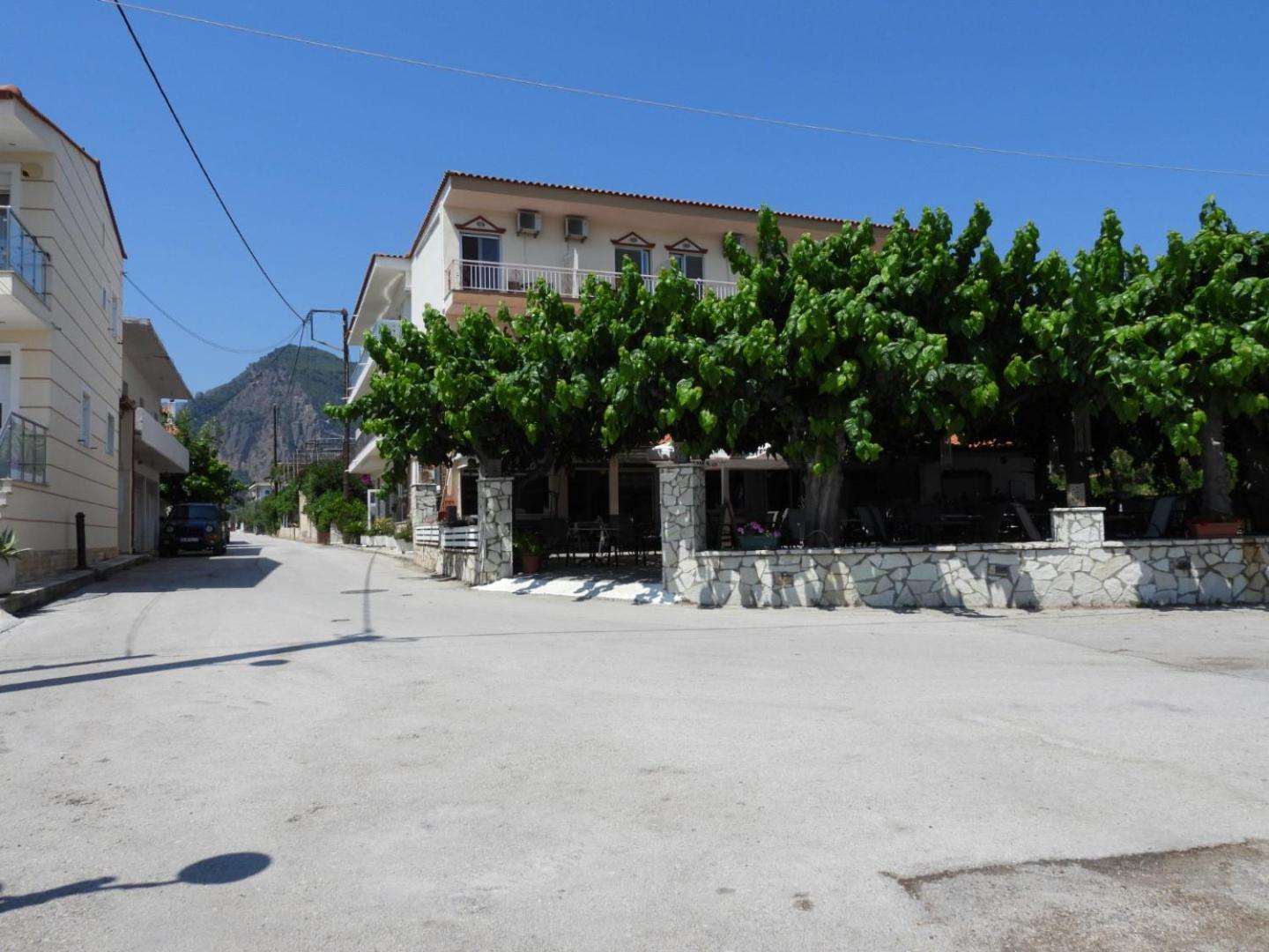 Panorama Hotel - Restaurant Diakopto Exterior foto